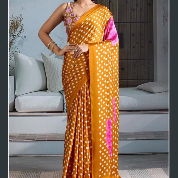 AJRAKH SAREE - Picture 4 of 7